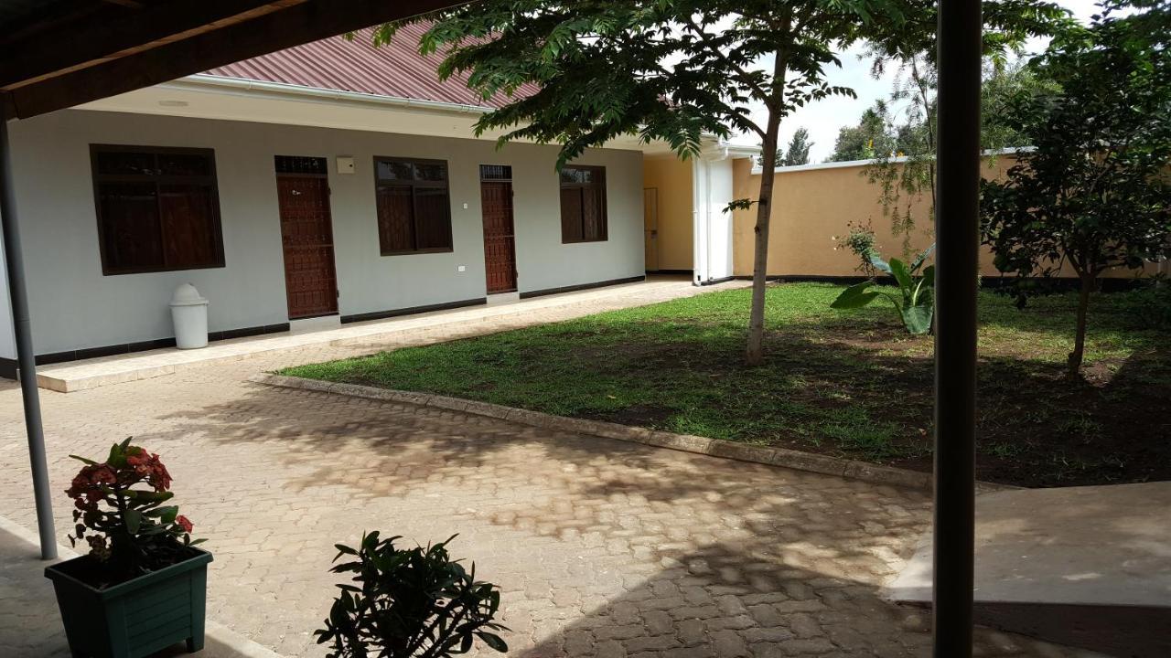 Kilimanjaro Country House Moshi Ngoại thất bức ảnh